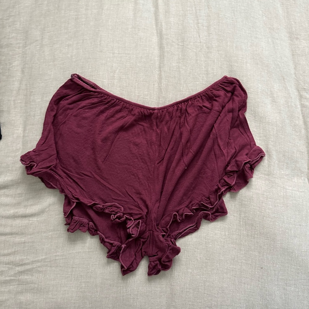 Brandy Melville maroon ruffle shorts